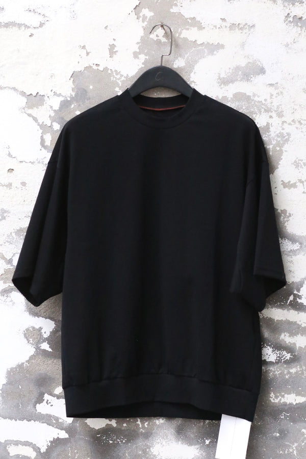 DEVOA 25 Spring/Summer Short Sleeve T-Shirt DVA-CSC-TSBT-BLACK